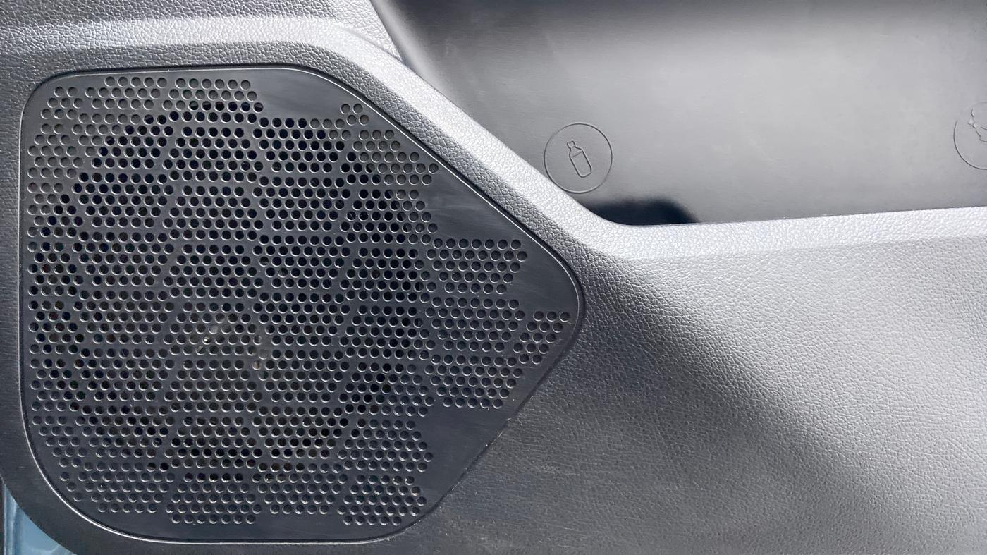 2021 Tata Safari XZA+  KRYOTEC, Diesel, Automatic, 14,990 km, Speaker