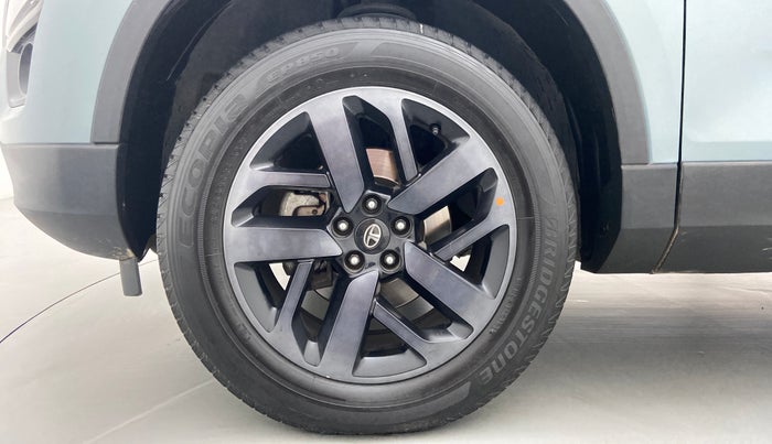 2021 Tata Safari XZA+  KRYOTEC, Diesel, Automatic, 14,990 km, Right Front Wheel