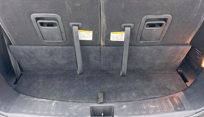 2021 Tata Safari XZA+  KRYOTEC, Diesel, Automatic, 14,990 km, Boot Inside