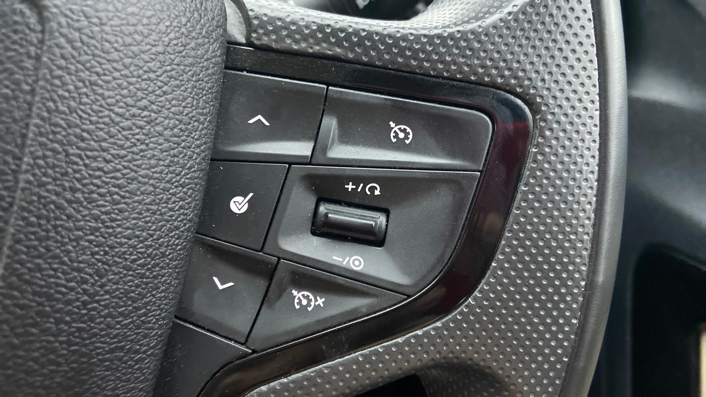2021 Tata Safari XZA+  KRYOTEC, Diesel, Automatic, 14,990 km, Adaptive Cruise Control