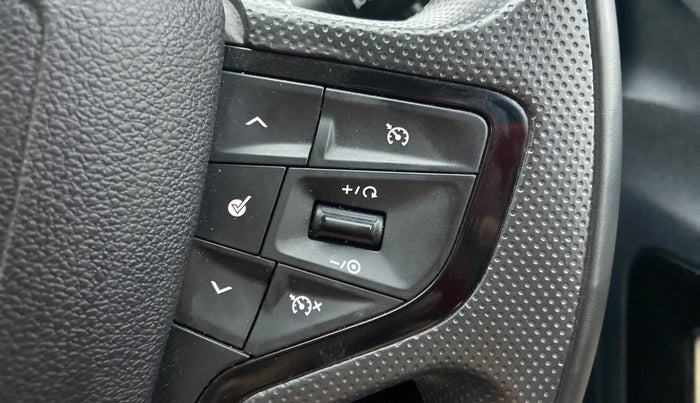 2021 Tata Safari XZA+  KRYOTEC, Diesel, Automatic, 14,990 km, Adaptive Cruise Control