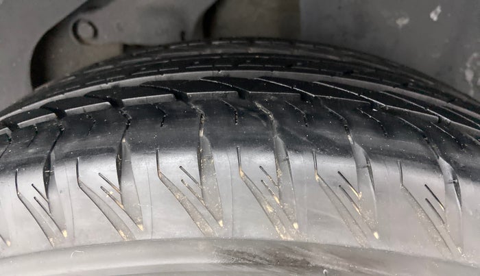 2021 Tata Safari XZA+  KRYOTEC, Diesel, Automatic, 14,990 km, Right Rear Tyre Tread
