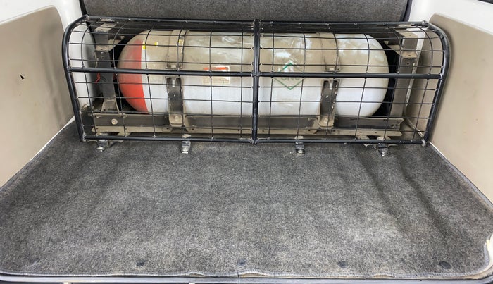 2016 Maruti Eeco 5 STR CNG WITH HTR, CNG, Manual, 54,456 km, Boot Inside