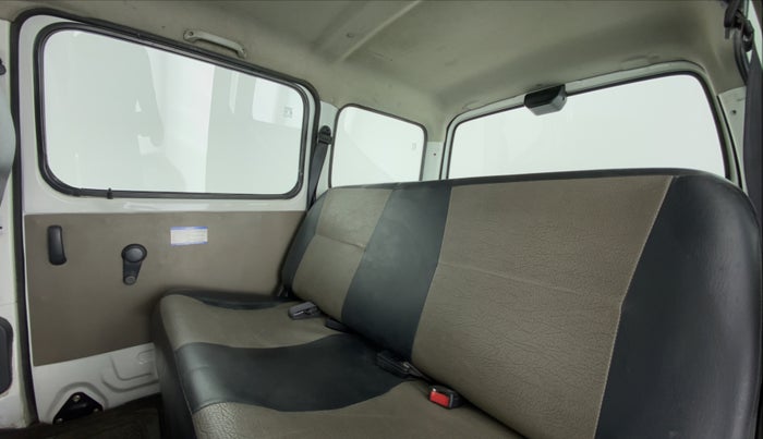 2016 Maruti Eeco 5 STR CNG WITH HTR, CNG, Manual, 54,456 km, Right Side Rear Door Cabin