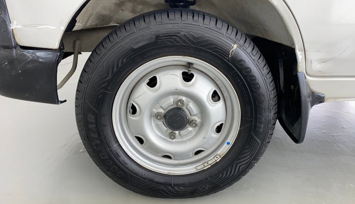 2016 Maruti Eeco 5 STR CNG WITH HTR, CNG, Manual, 54,456 km, Left Front Wheel