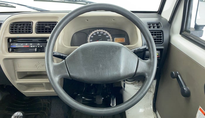 2016 Maruti Eeco 5 STR CNG WITH HTR, CNG, Manual, 54,456 km, Steering Wheel Close Up