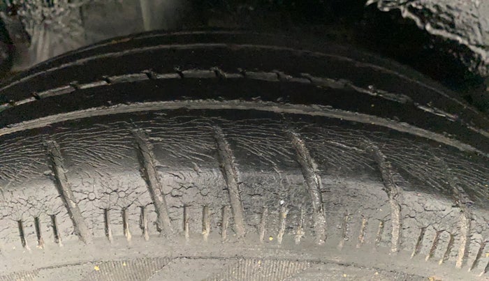 2014 Maruti Celerio VXI AMT, Petrol, Automatic, 71,320 km, Right Rear Tyre Tread