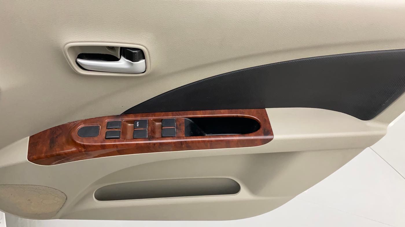 2014 Maruti Celerio VXI AMT, Petrol, Automatic, 71,320 km, Driver Side Door Panels Control