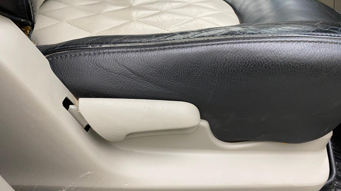 2014 Maruti Celerio VXI AMT, Petrol, Automatic, 71,320 km, Driver Side Adjustment Panel