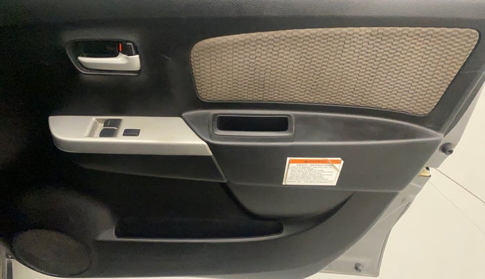 2015 Maruti Wagon R 1.0 LXI CNG, CNG, Manual, 70,628 km, Driver Side Door Panels Control