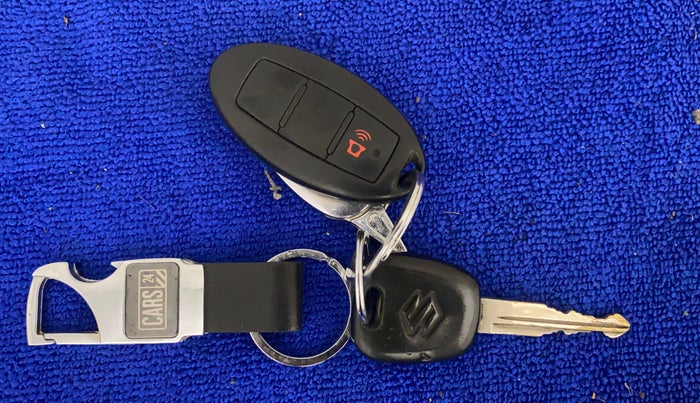 2015 Maruti Wagon R 1.0 LXI CNG, CNG, Manual, 70,628 km, Key Close Up