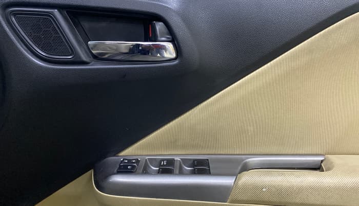 2017 Honda City 1.5L I-VTEC V MT, Petrol, Manual, 34,486 km, Driver Side Door Panels Control