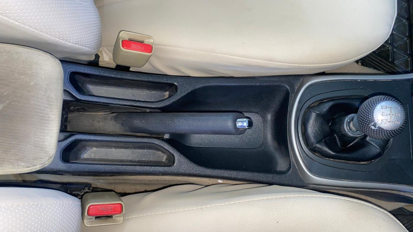 2017 Honda City 1.5L I-VTEC V MT, Petrol, Manual, 34,486 km, Gear Lever