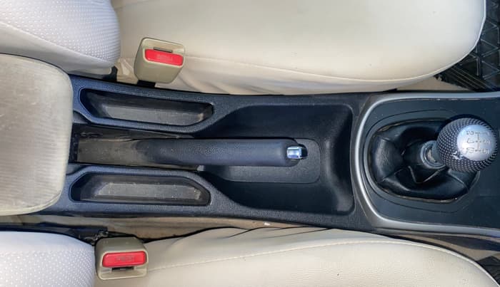 2017 Honda City 1.5L I-VTEC V MT, Petrol, Manual, 34,486 km, Gear Lever