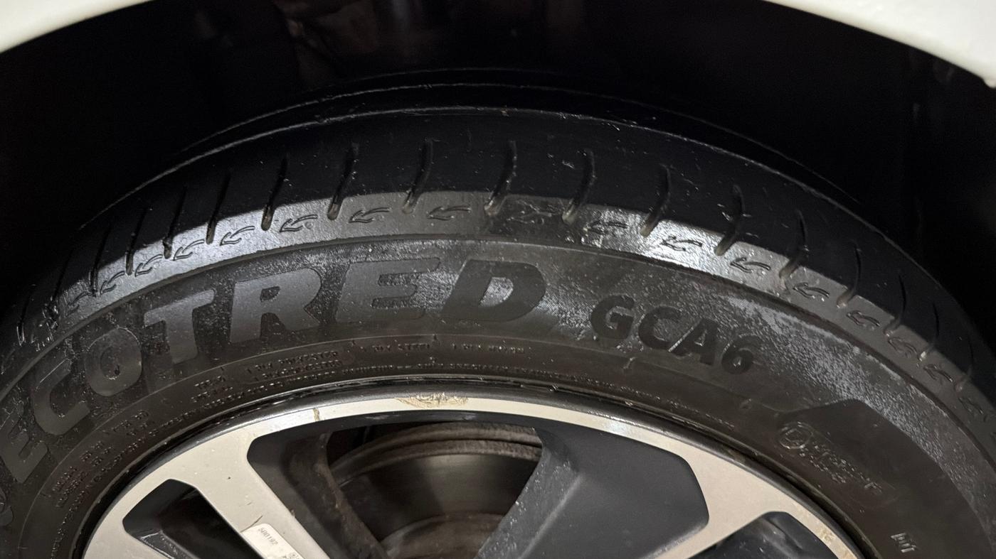2024 Tata ALTROZ XZ Plus (S) LUX Diese, Diesel, Manual, 59,295 km, Right Front Tyre Tread