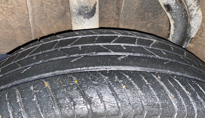 2021 Renault Kiger RXT MT, Petrol, Manual, 35,144 km, Right Rear Tyre Tread