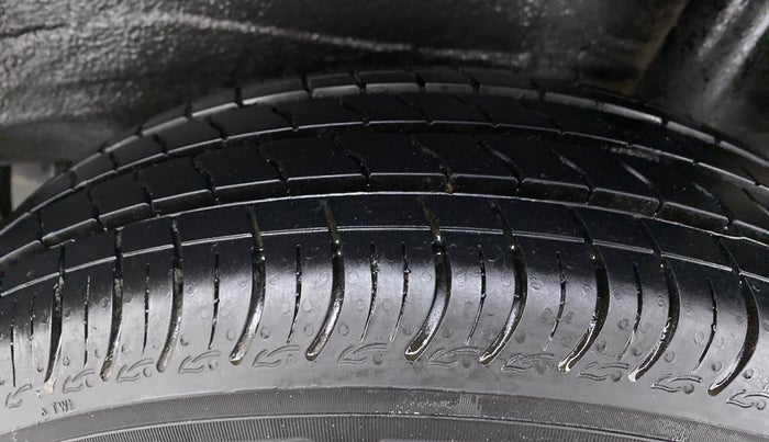 2022 Maruti S PRESSO VXI (O), Petrol, Manual, 5,787 km, Left Rear Tyre Tread