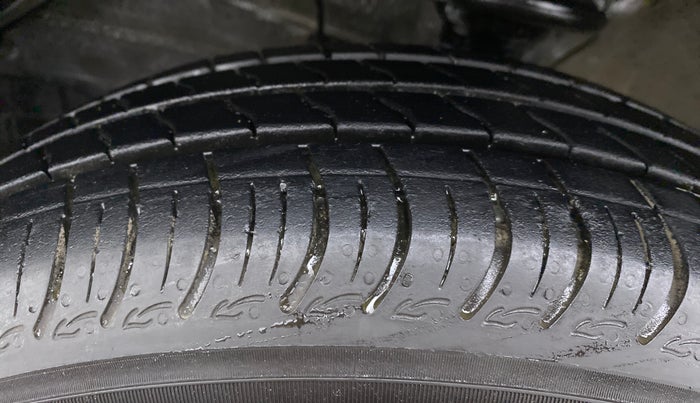 2022 Maruti S PRESSO VXI (O), Petrol, Manual, 5,787 km, Left Front Tyre Tread