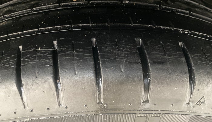 2016 Maruti Baleno ZETA CVT PETROL 1.2, Petrol, Automatic, 23,545 km, Left Rear Tyre Tread