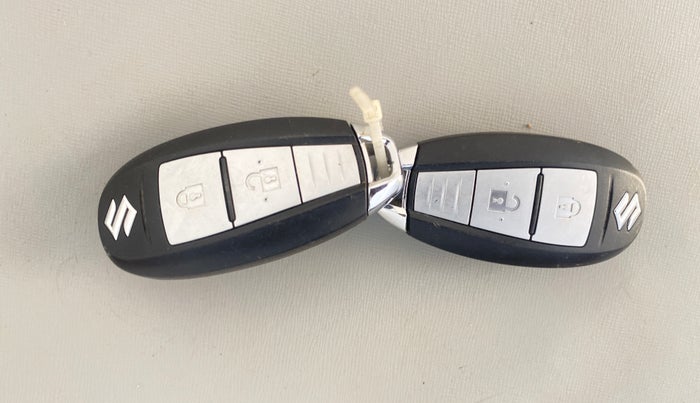 2016 Maruti Baleno ZETA CVT PETROL 1.2, Petrol, Automatic, 23,545 km, Key Close Up