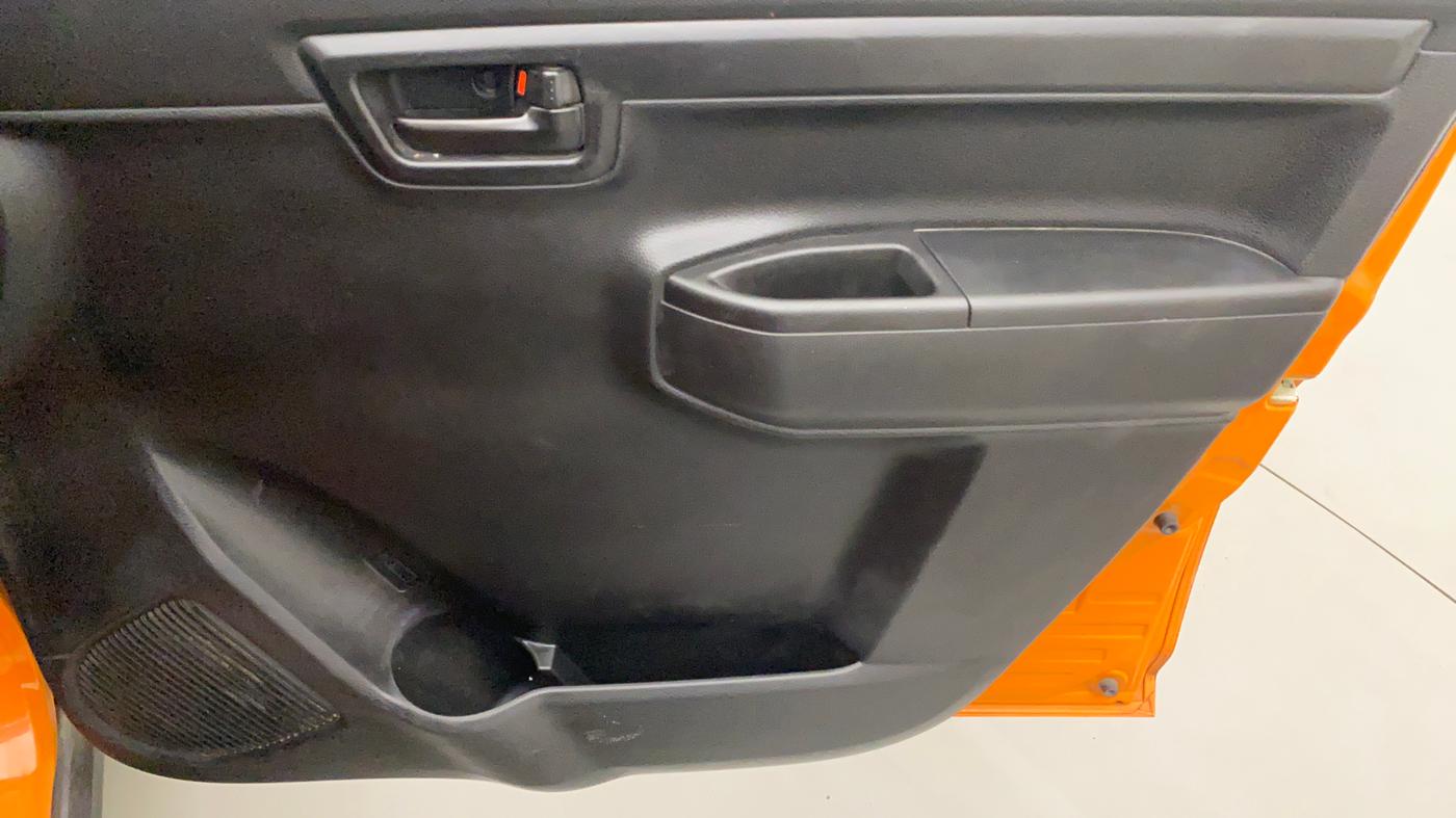 2020 Maruti S PRESSO VXI CNG, CNG, Manual, 71,433 km, Driver Side Door Panels Control