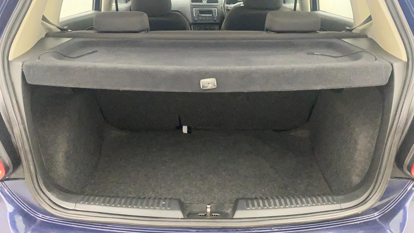 2015 Volkswagen Polo COMFORTLINE 1.2L, Petrol, Manual, 97,230 km, Boot Inside