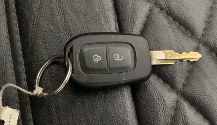 2020 Renault Kwid RXL, Petrol, Manual, 34,054 km, Key Close Up