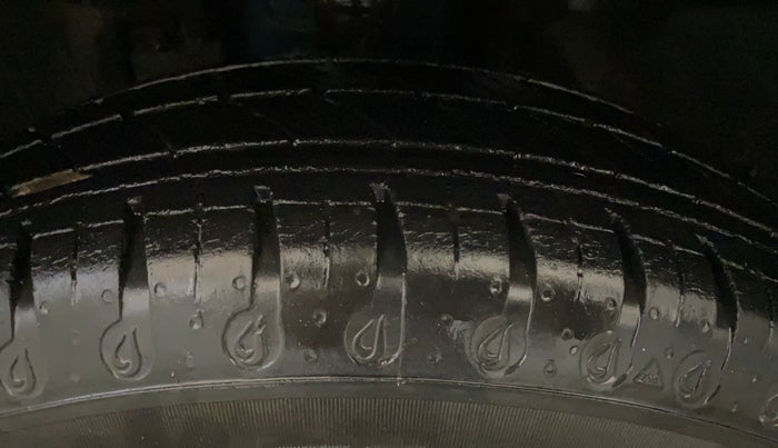 2020 Renault Kwid RXL, Petrol, Manual, 34,054 km, Left Front Tyre Tread