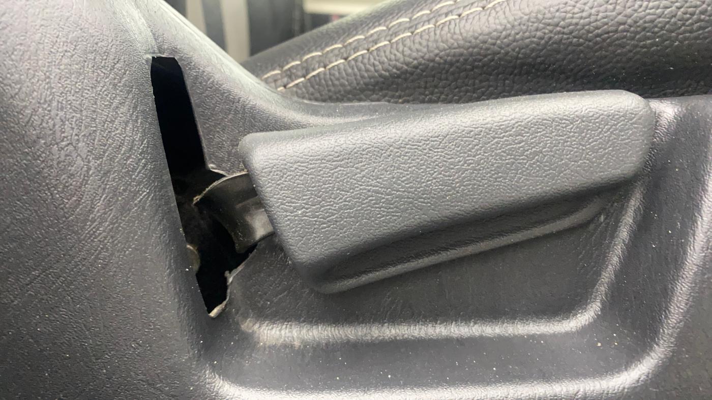2016 Maruti Alto K10 VXI AMT, Petrol, Automatic, 35,519 km, Driver Side Adjustment Panel