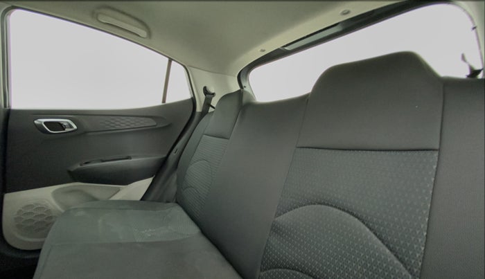 2020 Hyundai GRAND I10 NIOS SPORTZ 1.2 KAPPA VTVT CNG, CNG, Manual, Right Side Rear Door Cabin