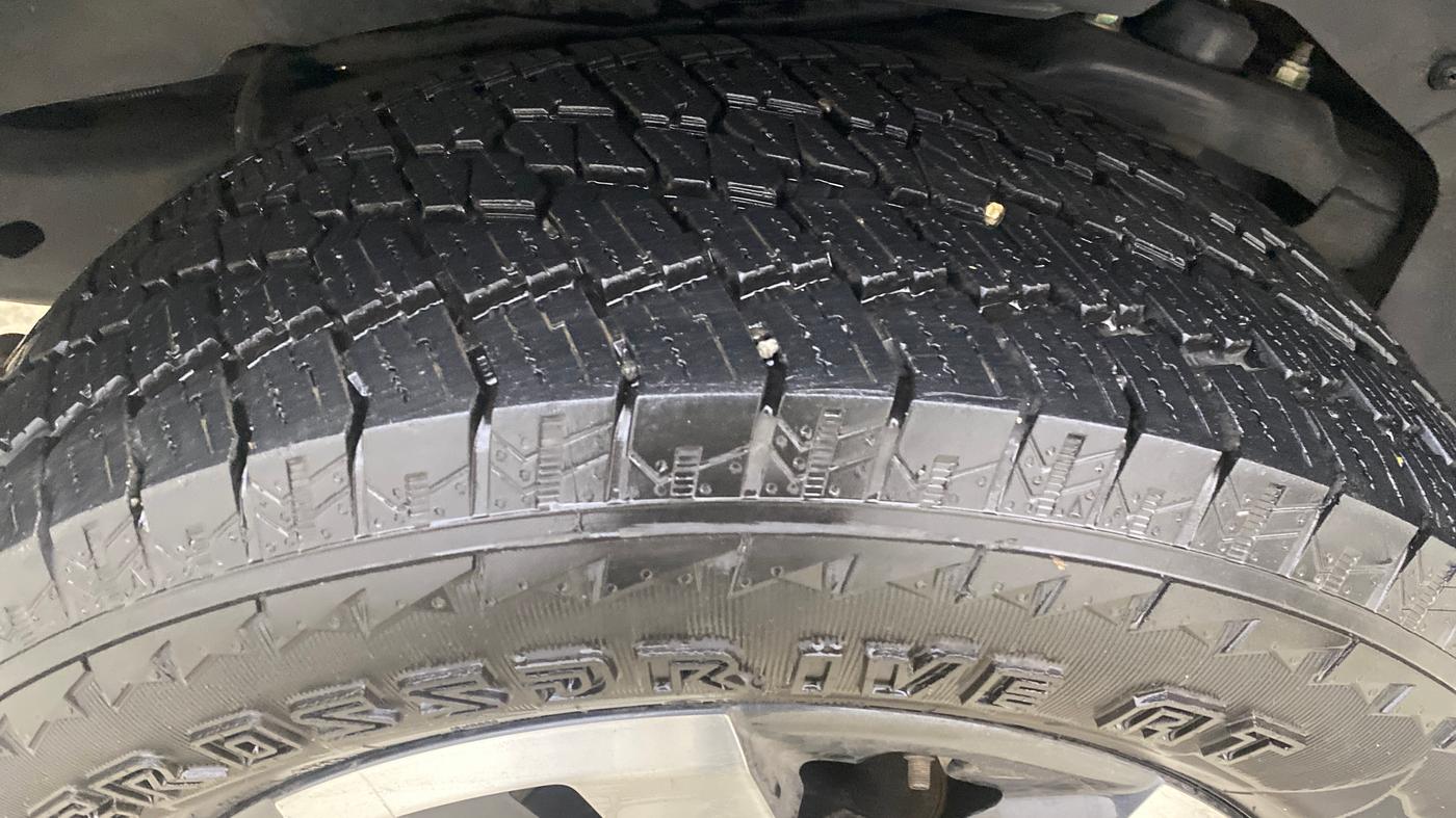 2025 Mahindra Thar Roxx AX7 L Diesel AT 2WD, Diesel, Automatic, 7,502 km, Right Rear Tyre Tread