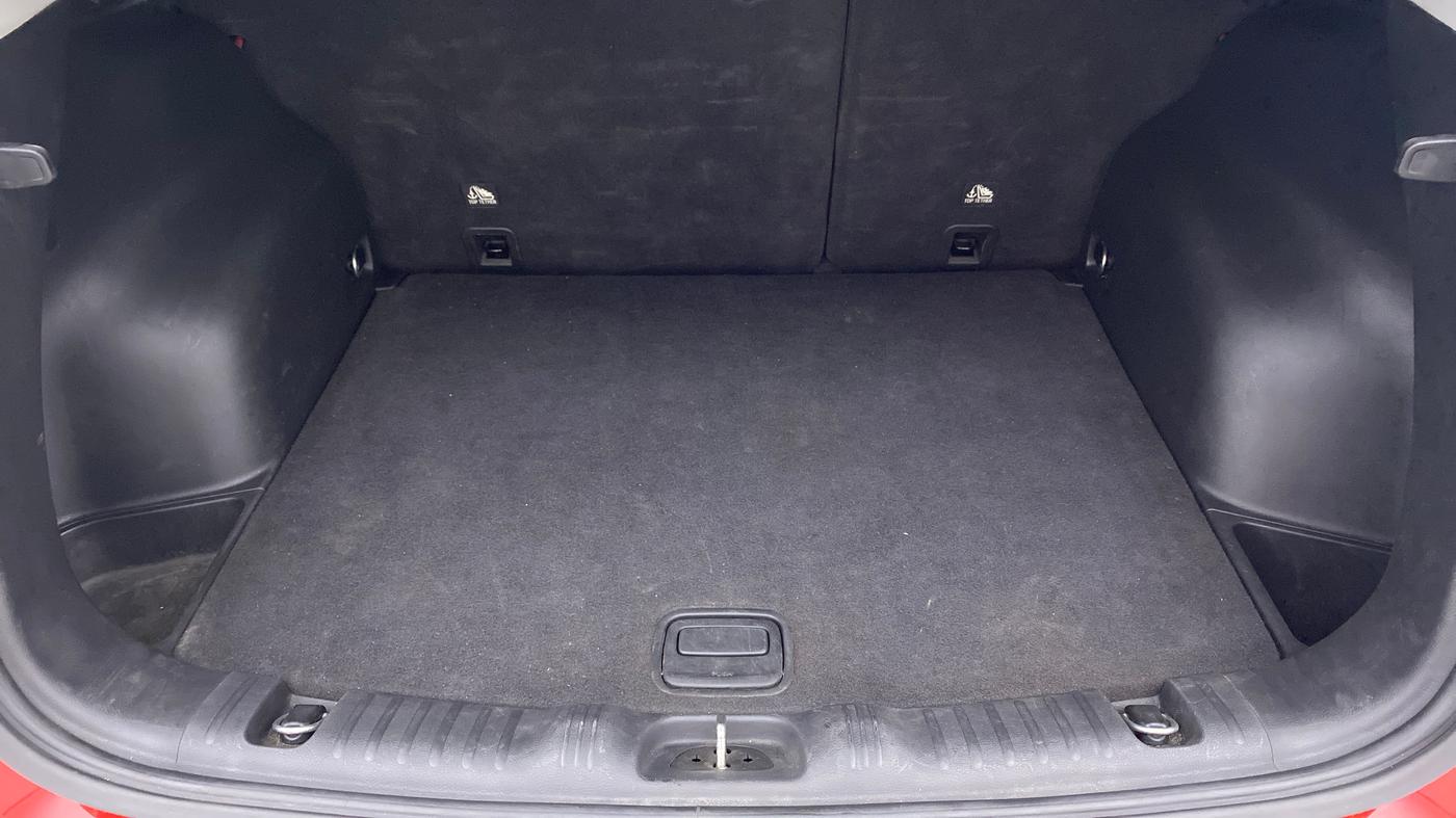 2018 Jeep Compass LIMITED (O) 2.0, Diesel, Manual, 79,592 km, Boot Inside