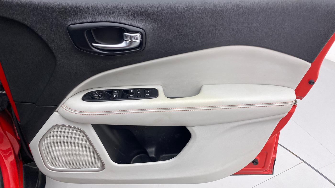 2018 Jeep Compass LIMITED (O) 2.0, Diesel, Manual, 79,592 km, Driver Side Door Panels Control