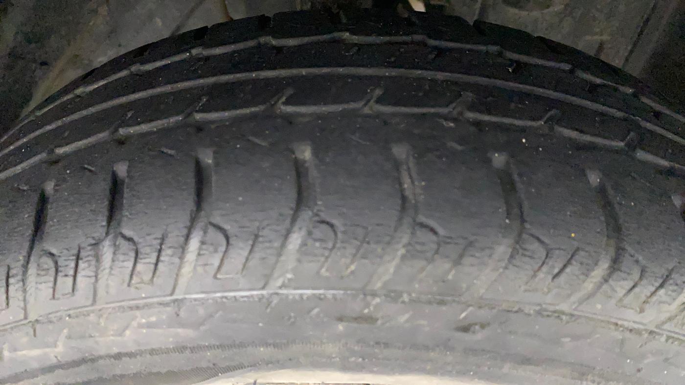 2017 Datsun Go Plus T, Petrol, Manual, 32,528 km, Right Front Tyre Tread