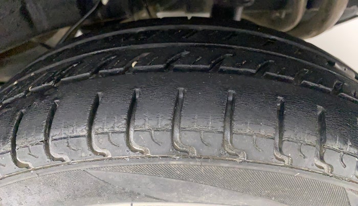 2017 Datsun Go Plus T, Petrol, Manual, 32,528 km, Left Rear Tyre Tread