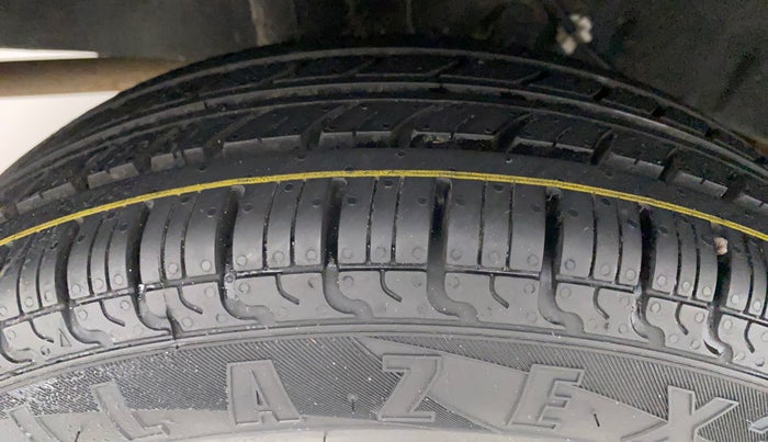2017 Datsun Go Plus T, Petrol, Manual, 32,528 km, Right Rear Tyre Tread