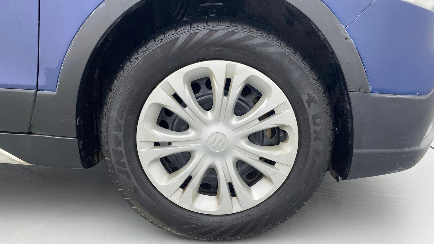 2017 Maruti S Cross DELTA 1.3, Diesel, Manual, 50,669 km, Right Front Wheel