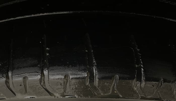 2021 Maruti Ertiga ZXI AT SHVS, Petrol, Automatic, 79,388 km, Right Front Tyre Tread