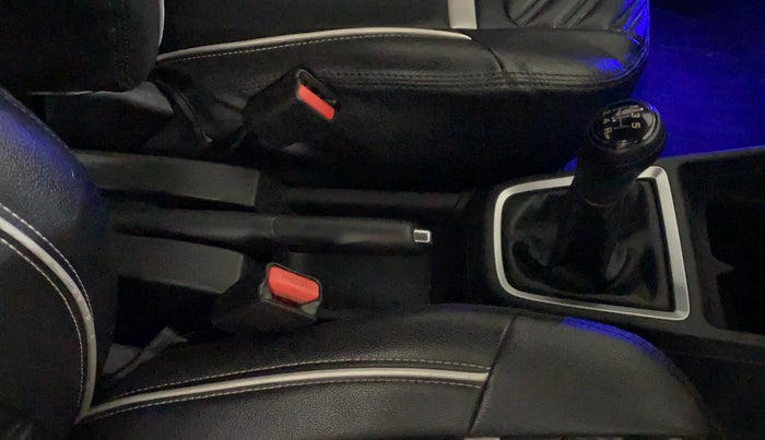 2020 Maruti Swift VXI, Petrol, Manual, 65,692 km, Gear Lever