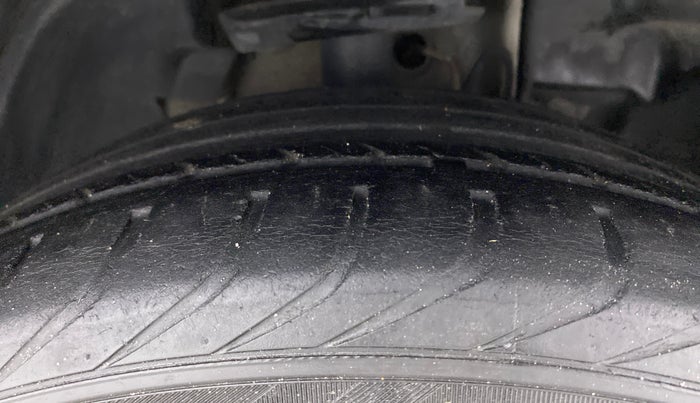 2019 Tata TIAGO JTP 1.2 PETROL, Petrol, Manual, 37,919 km, Right Front Tyre Tread