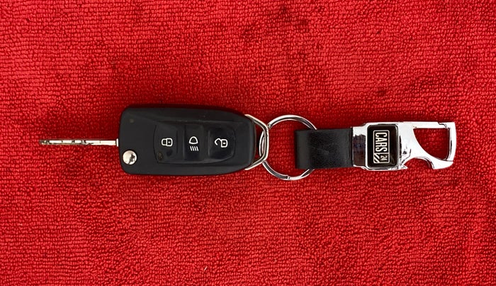 2019 Tata TIAGO JTP 1.2 PETROL, Petrol, Manual, 37,919 km, Key Close Up