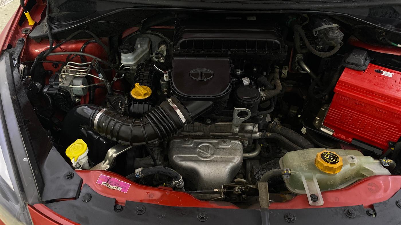 2019 Tata Tiago XZ PLUS PETROL, Petrol, Manual, 28,237 km, Engine View - Right