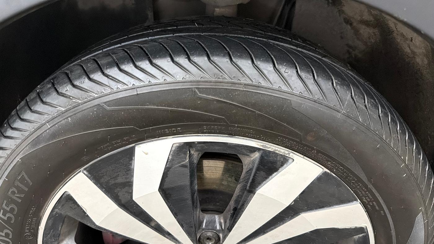 2024 Volkswagen TAIGUN GT PLUS 1.5 TSI DSG, Petrol, Automatic, 71,513 km, Left Front Tyre Tread