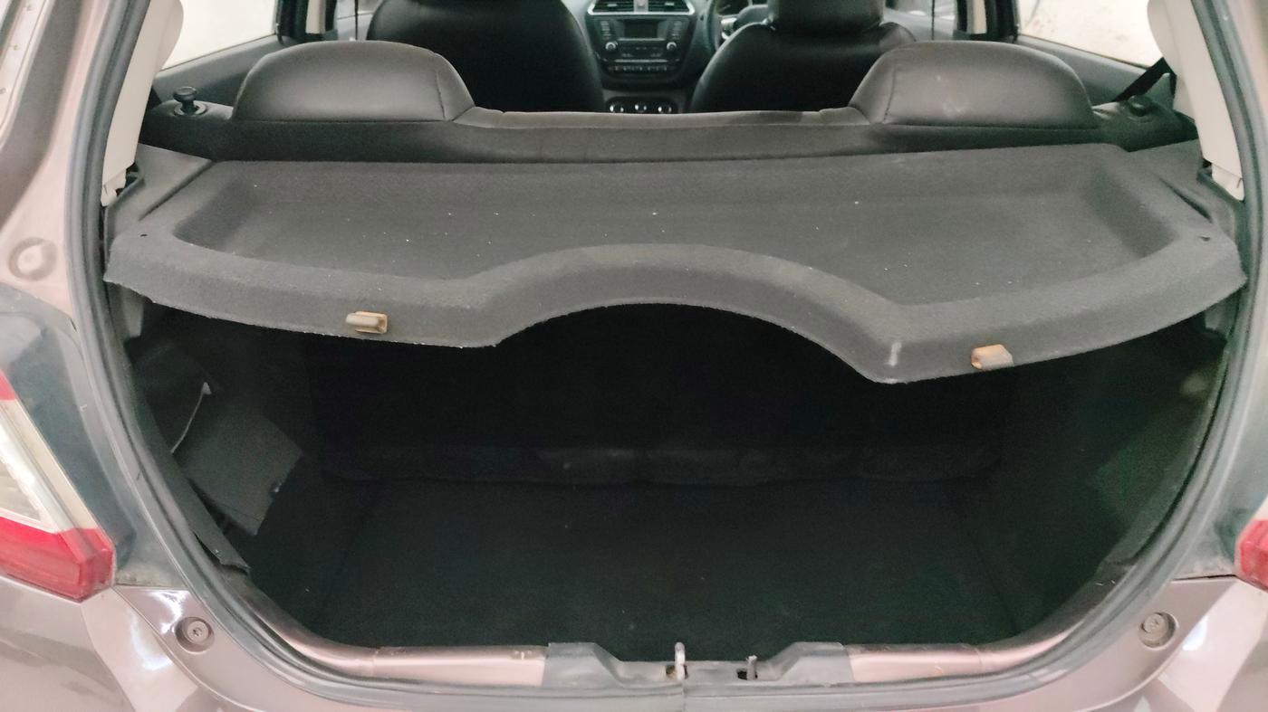 2017 Tata Tiago XZ PETROL, Petrol, Manual, 91,394 km, Boot Inside