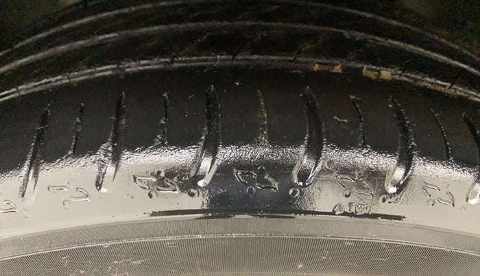 2021 Skoda KUSHAQ STYLE 1.5L TSI DSG, Petrol, Automatic, 61,976 km, Left Front Tyre Tread