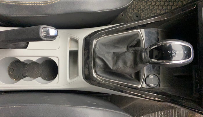 2021 Skoda KUSHAQ STYLE 1.5L TSI DSG, Petrol, Automatic, 61,976 km, Gear Lever