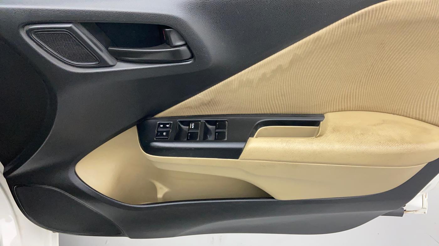 2016 Honda City SV MT PETROL, Petrol, Manual, 68,794 km, Driver Side Door Panels Control