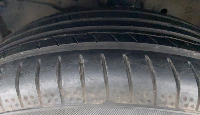 2016 Honda City SV MT PETROL, Petrol, Manual, 68,794 km, Left Front Tyre Tread