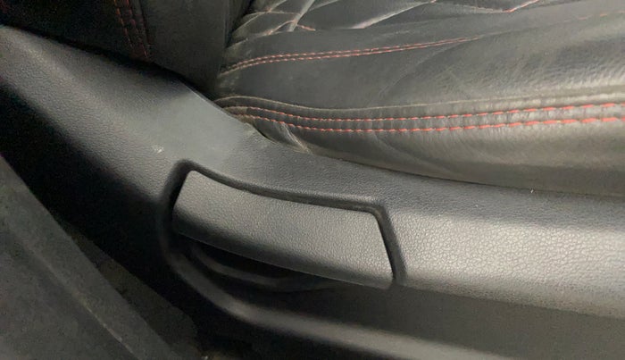 2019 Hyundai VENUE S 1.0 TURBO DCT, Petrol, Automatic, 56,623 km, Driver Side Adjustment Panel