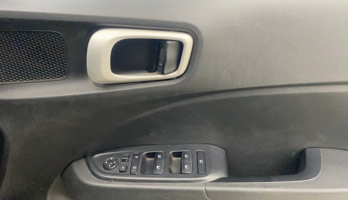 2019 Hyundai VENUE S 1.0 TURBO DCT, Petrol, Automatic, 56,623 km, Driver Side Door Panels Control